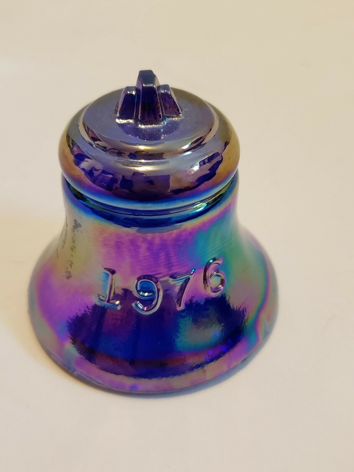 Vintage Dagenheart Bicentennial Cobalt Blue Carnival Glass Bell 1776-1976
