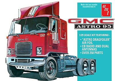 1:25 AMT GMC ASTRO 95 Semi Truck Plastic Model Kit *NEW SEALED*
